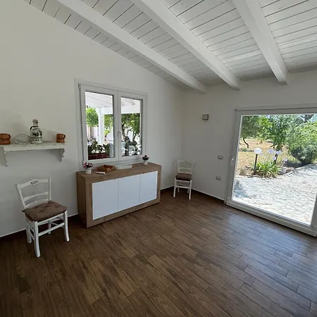 Tenuta Pizzi San Pietro Vernotico
