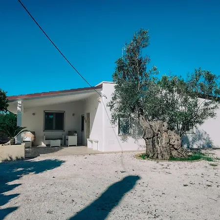 Tenuta Pizzi بيت للعطل *